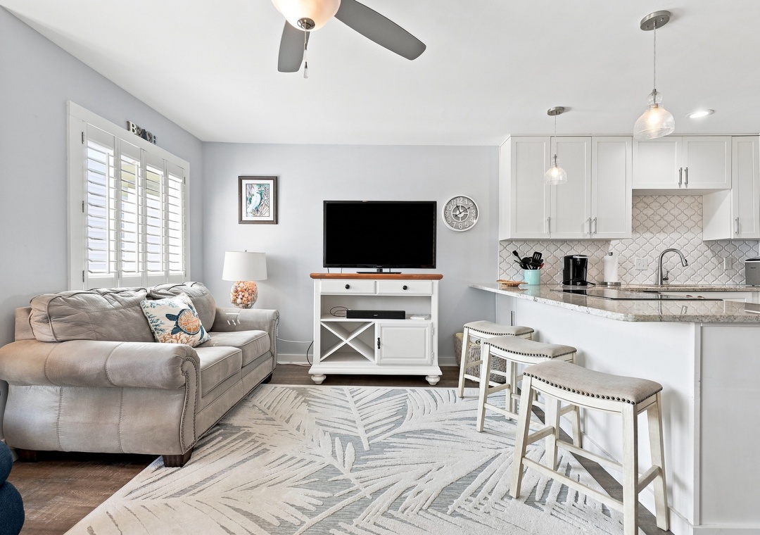 Oma’s Emerald Retreat | Living Area and Kitchen