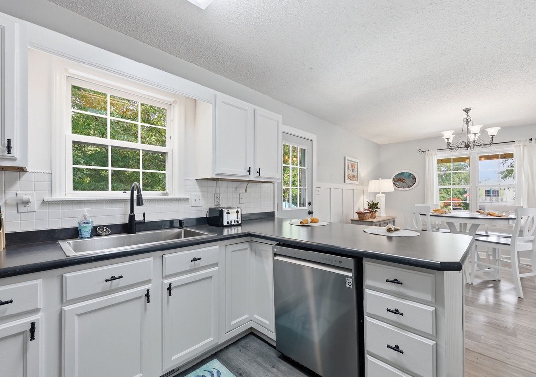 Ospreys Nest | Second Floor Kitchen