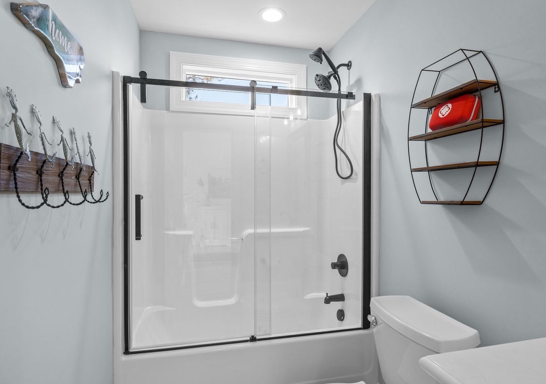 2 Full Bathroom