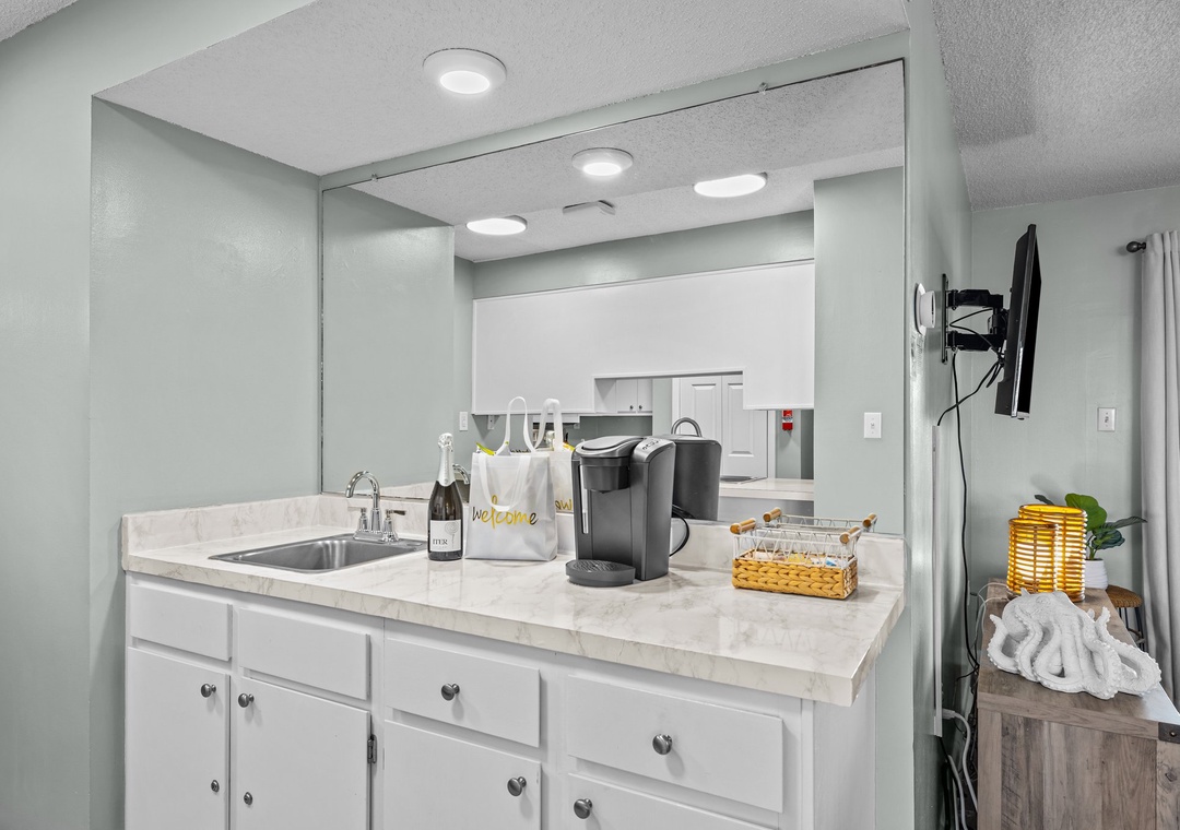 Wet Bar/Coffee Station