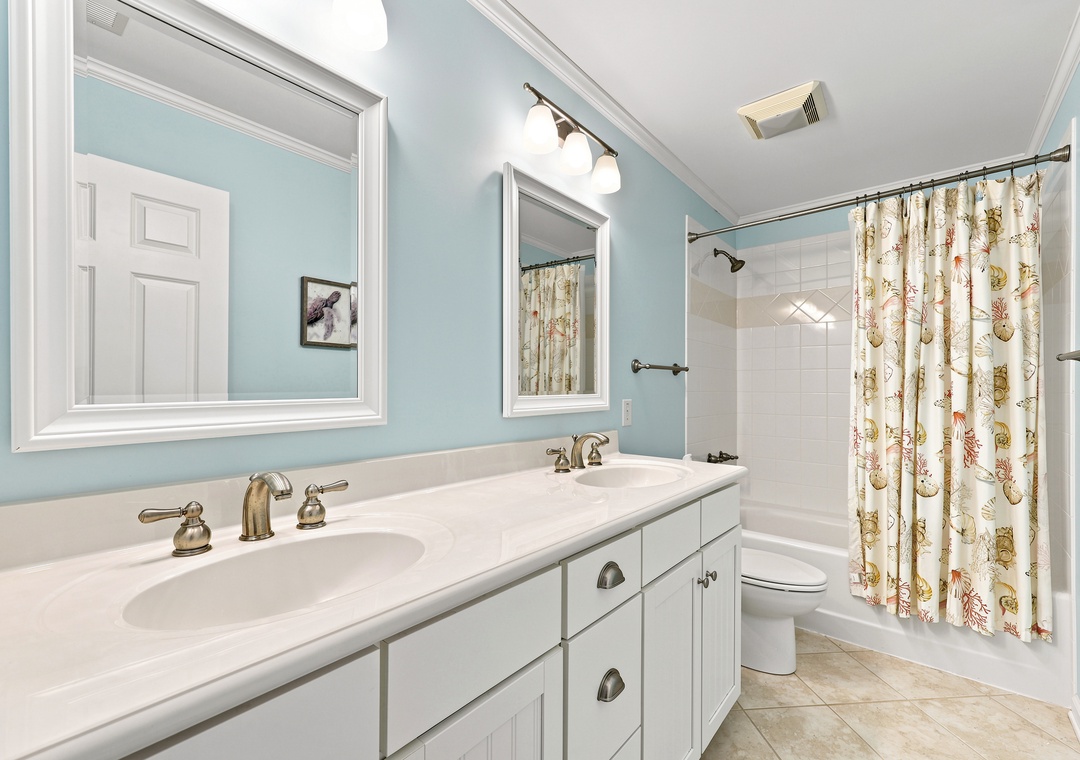 Blue Chair Stays | Full Bathroom