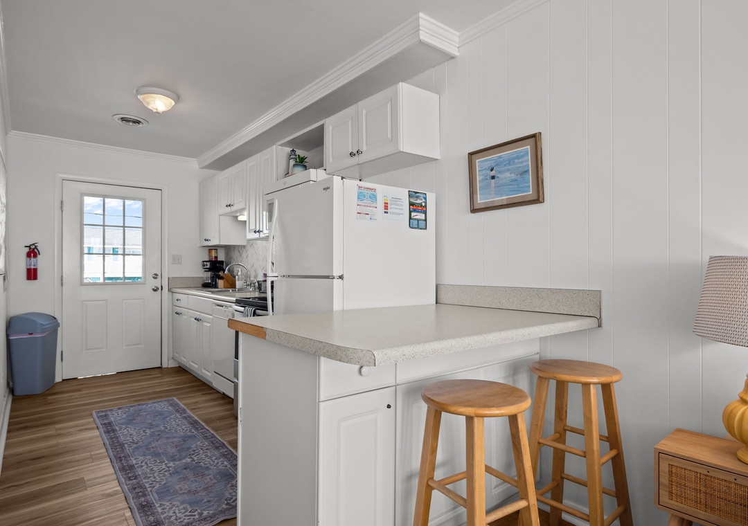 Kitchen/ Entrance