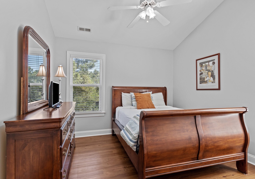 Top Floor Queen Room