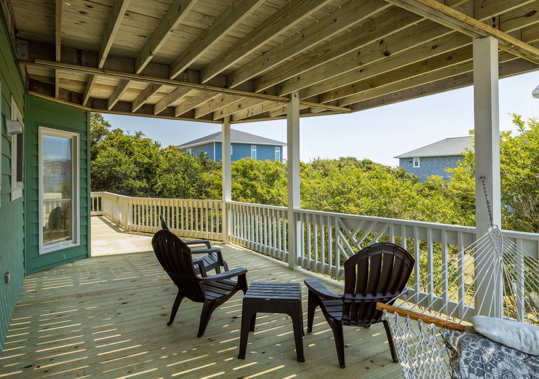 2nd floor balcony