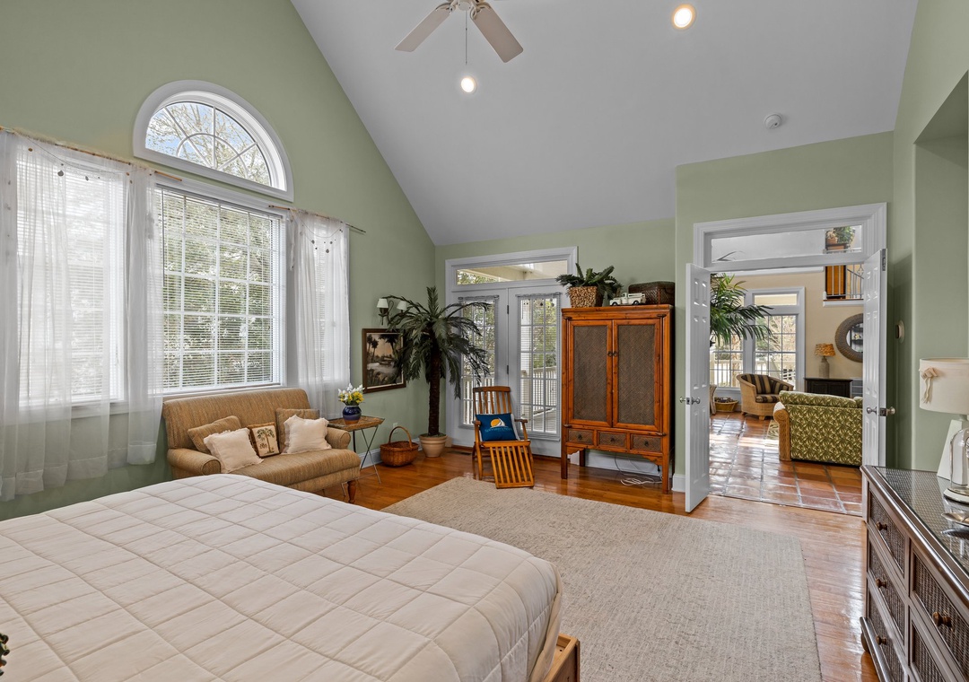 Spacious Primary Suite