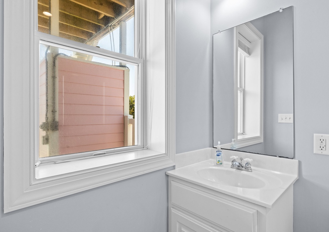 1st floor bath