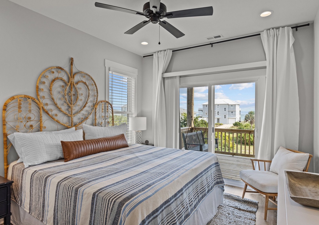 Waverlie's Watch | King Bedroom