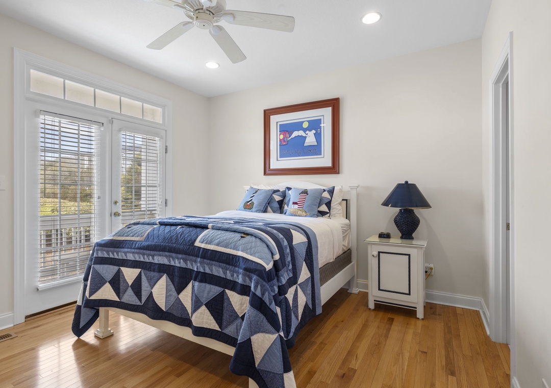 Queen Bedroom