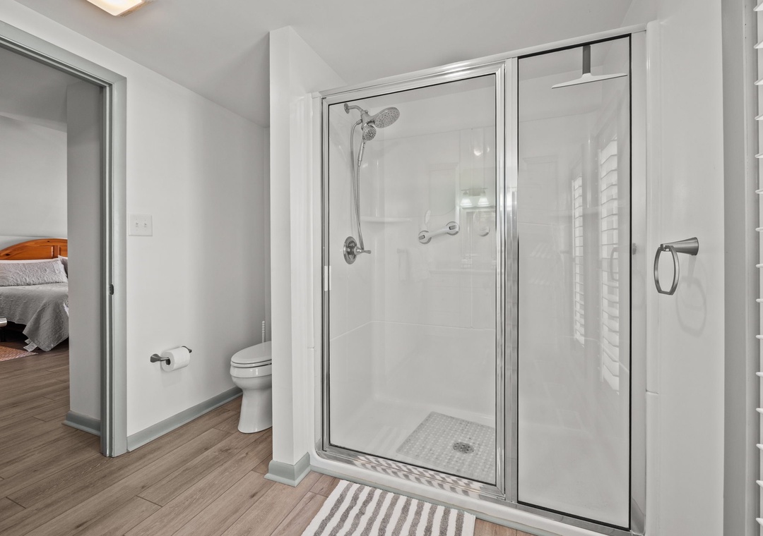 Primary King Suite Loft Level Bathroom