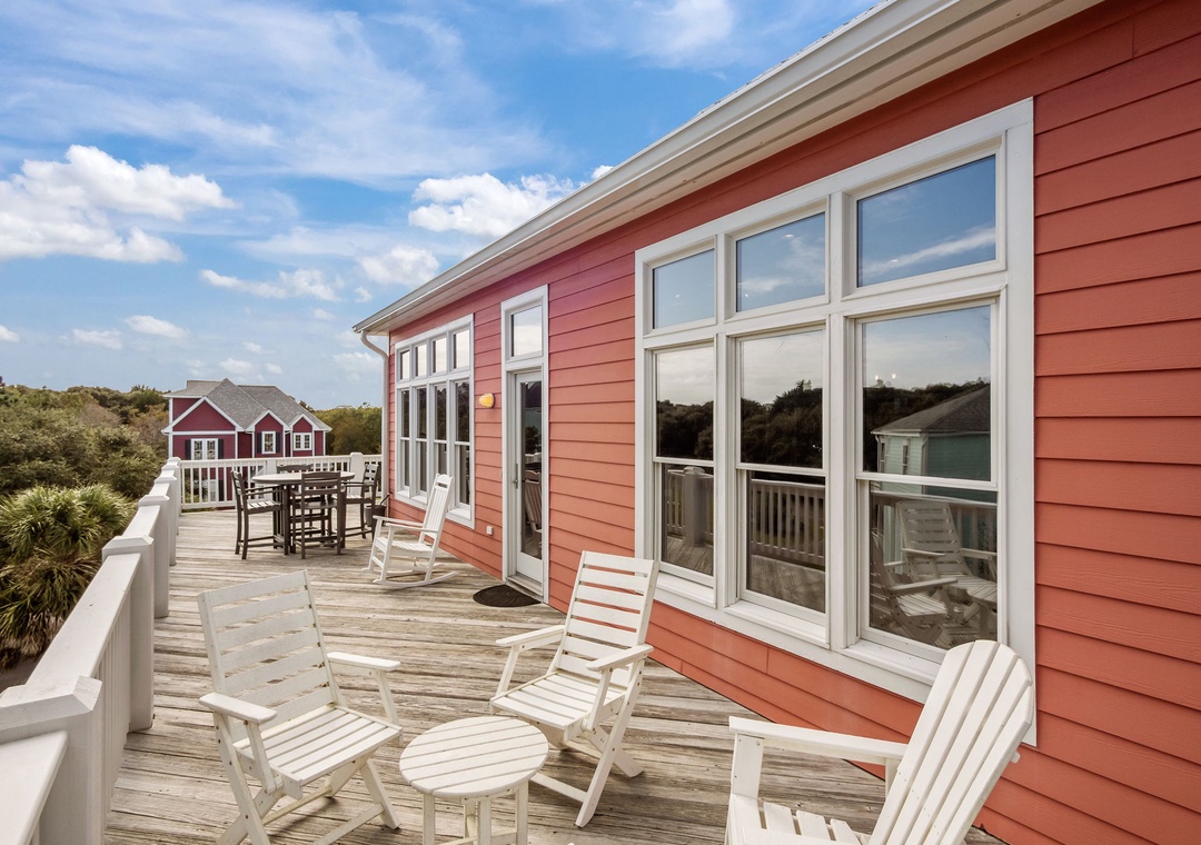 Top Floor Deck!