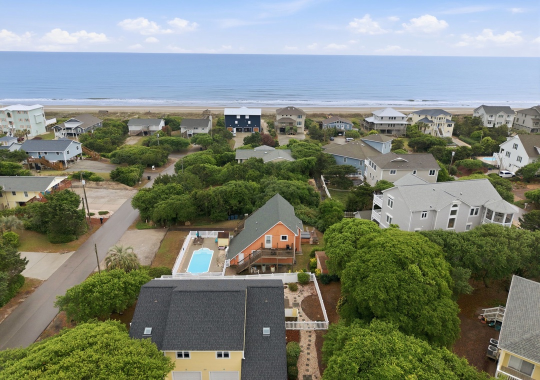 Easy Walk to the Beach Access!