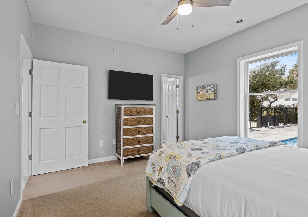 Queen Bedroom on Ground Floor