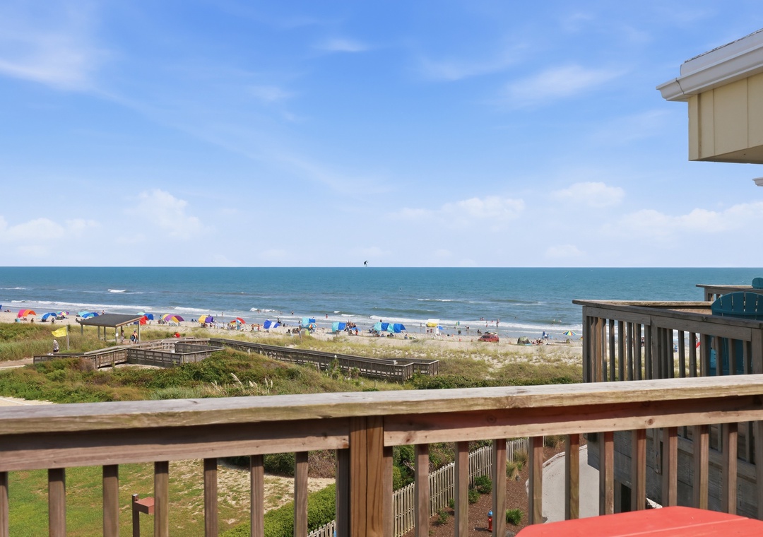 Char’s Cozy Condo | Ocean View from Balcony