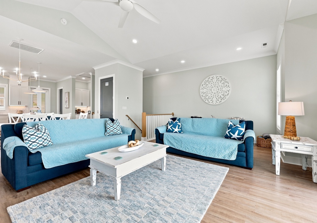 Emerality | Top Level Living Area