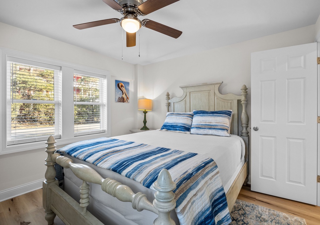 Queen Bedroom