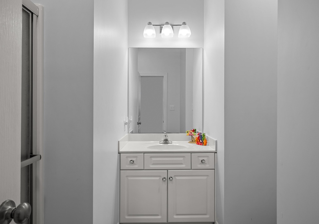 Twin Bedroom Bathroom