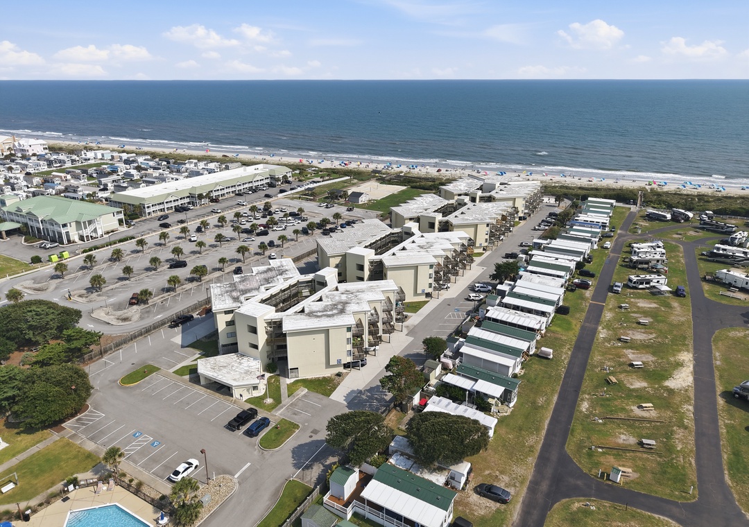 Char’s Cozy Condo | Community Aerial View