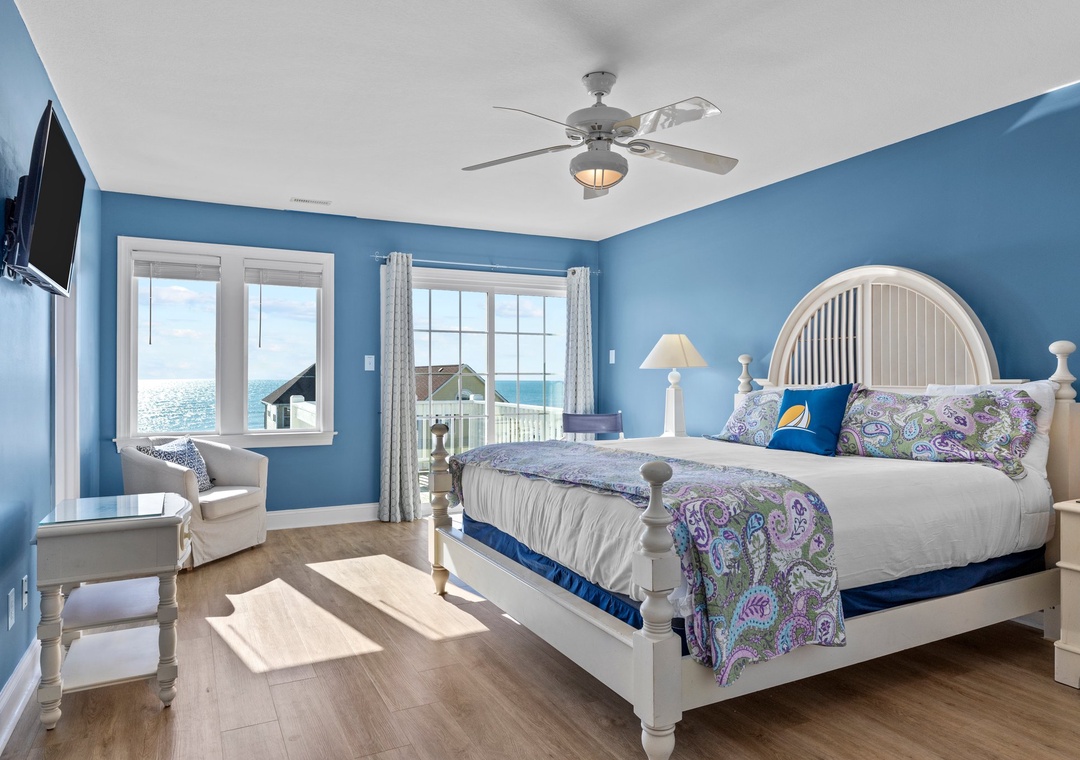 Top Floor King Bedroom