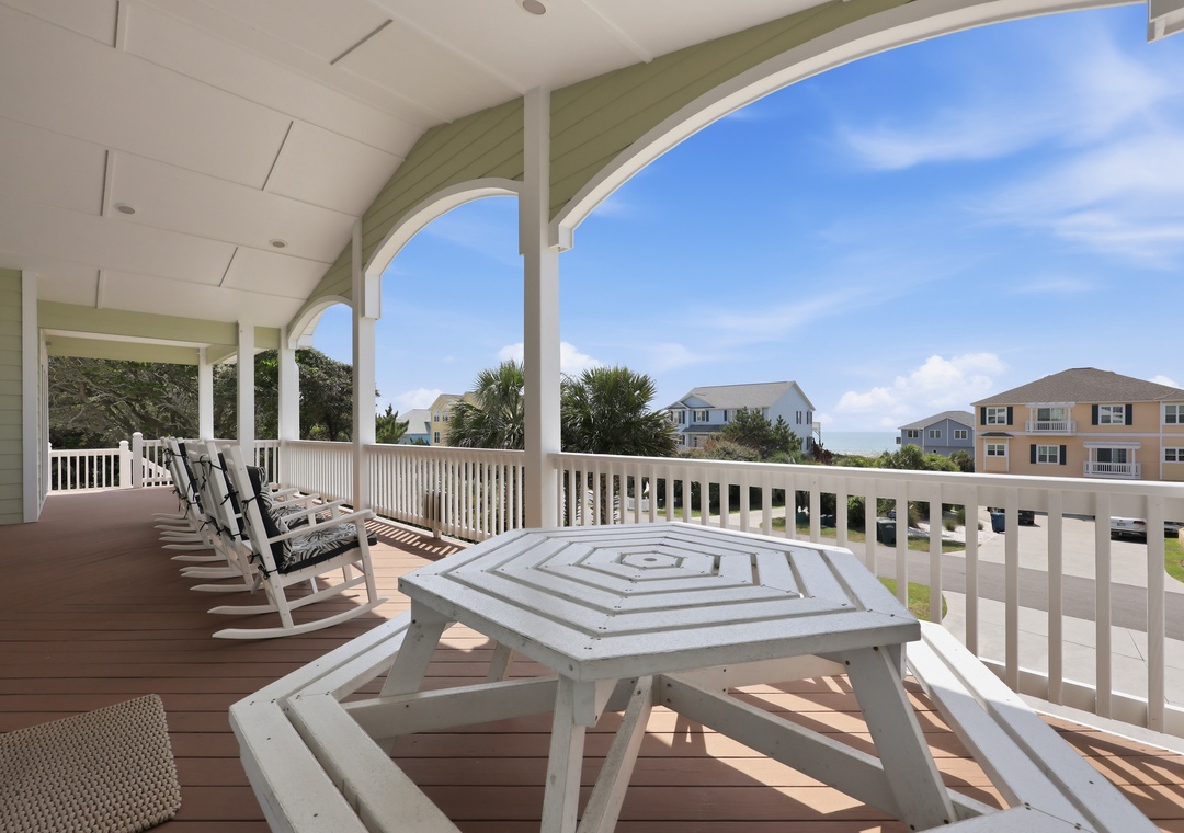 Sea Dream | Top Level Outdoor Dining