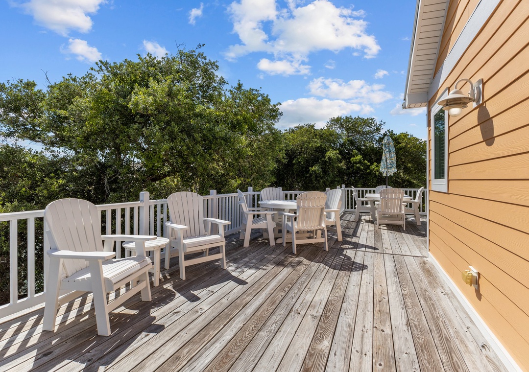 Top Floor Deck
