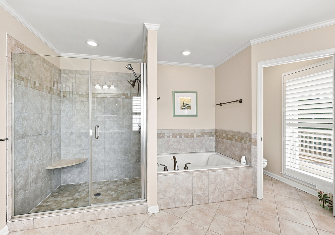 Blue Chair Stays | Full Bathroom