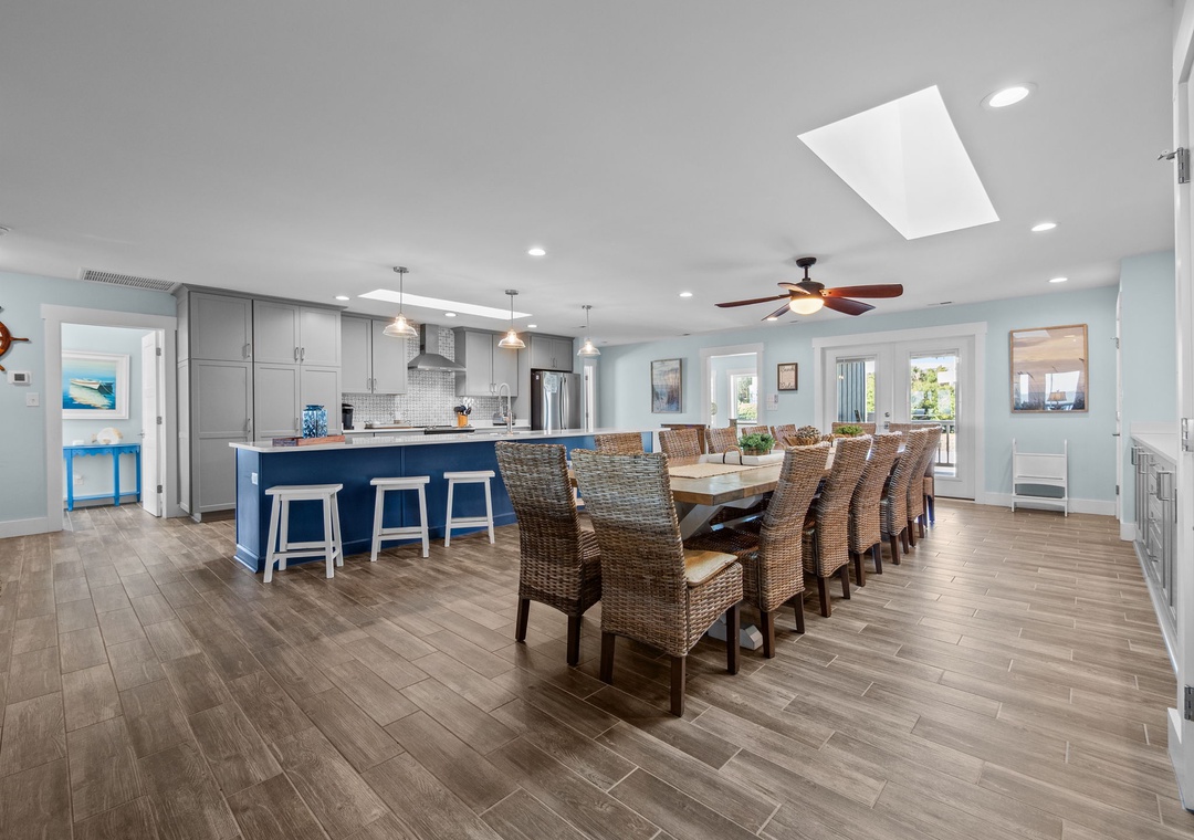 Dining room table