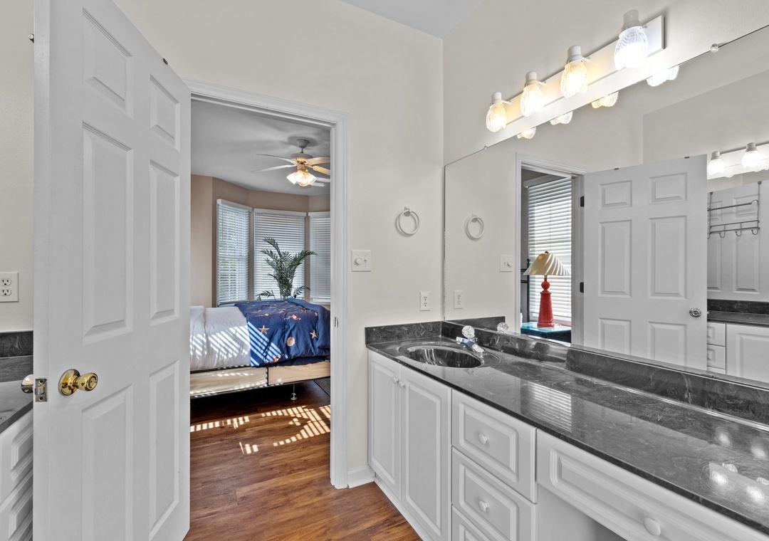 Primary Suite- 2nd Floor