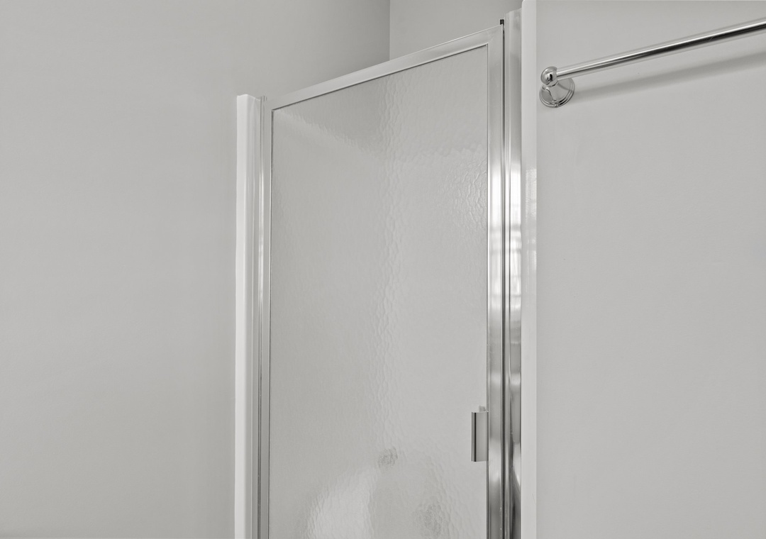 2nd Floor Master Shower