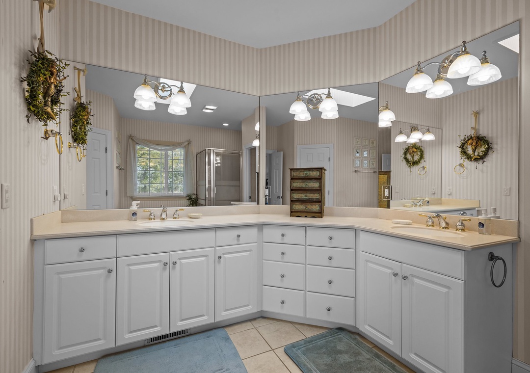 Primary Suite Bathroom Vanity
