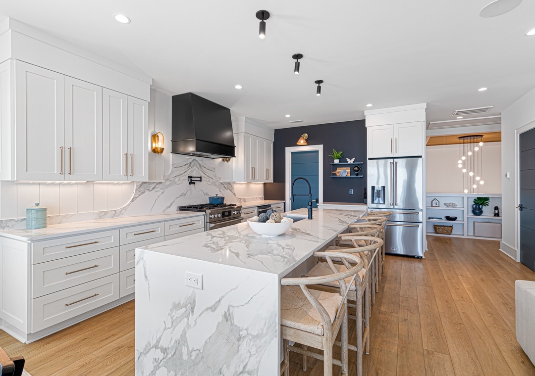 Sea Spray West | Main Kitchen and Island