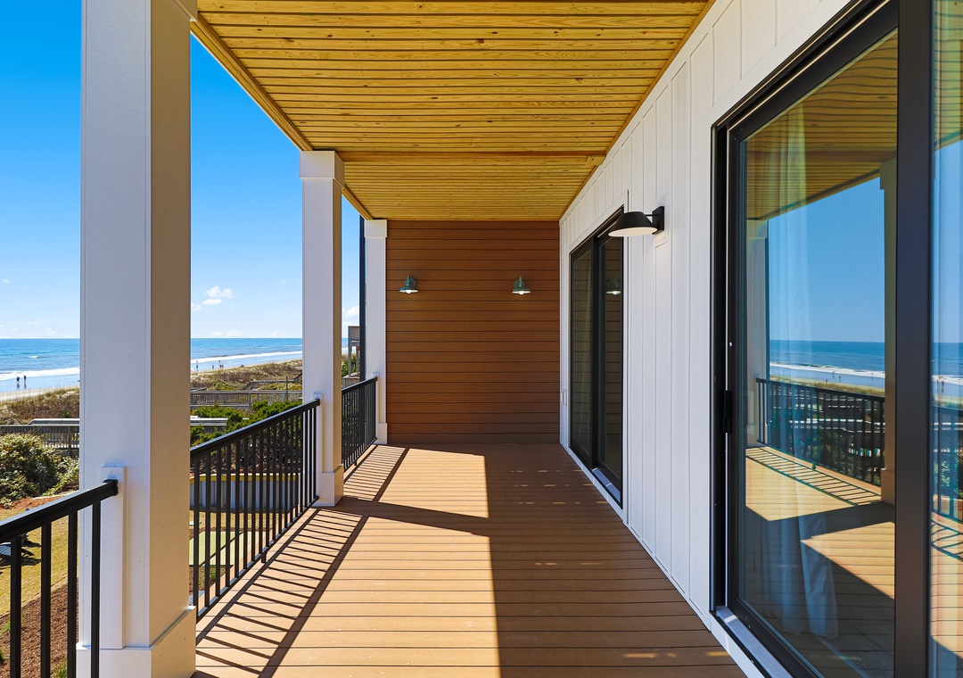 Sea Spray East | Oceanfront Balcony