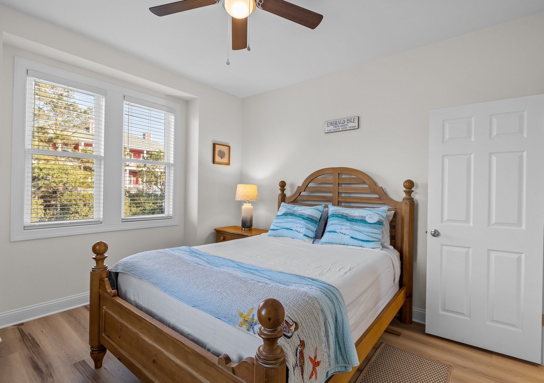 Quenn Bedroom