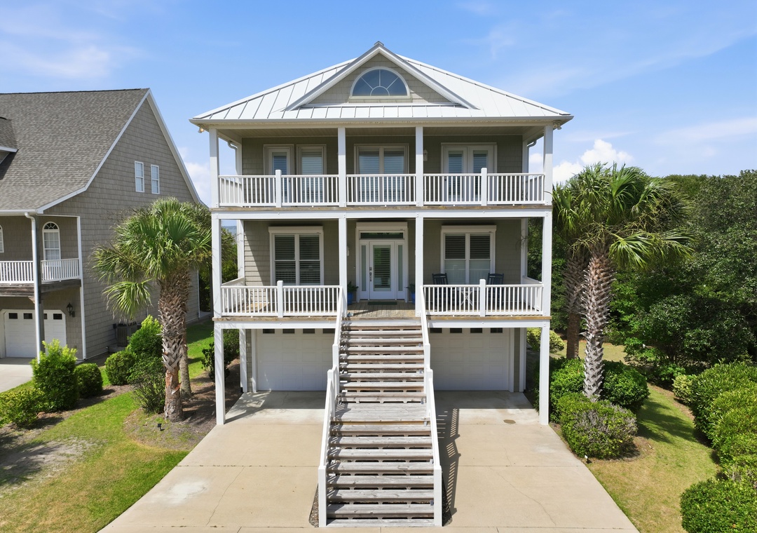 Blue Chair Stays | Exterior View