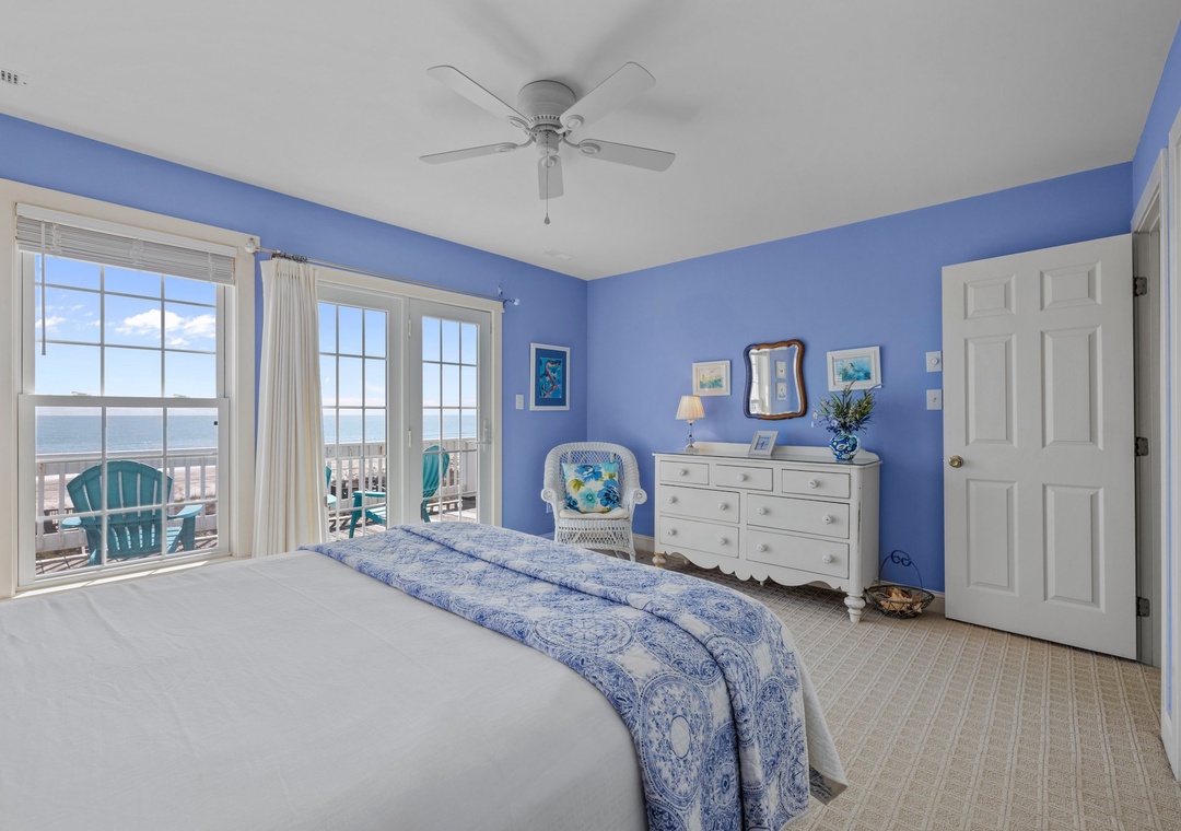 Top Floor Queen Room