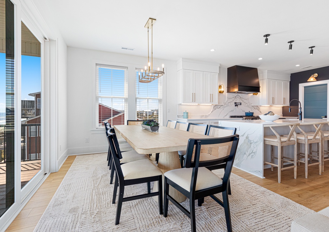 Sea Spray West | Dining Area and Kitchen