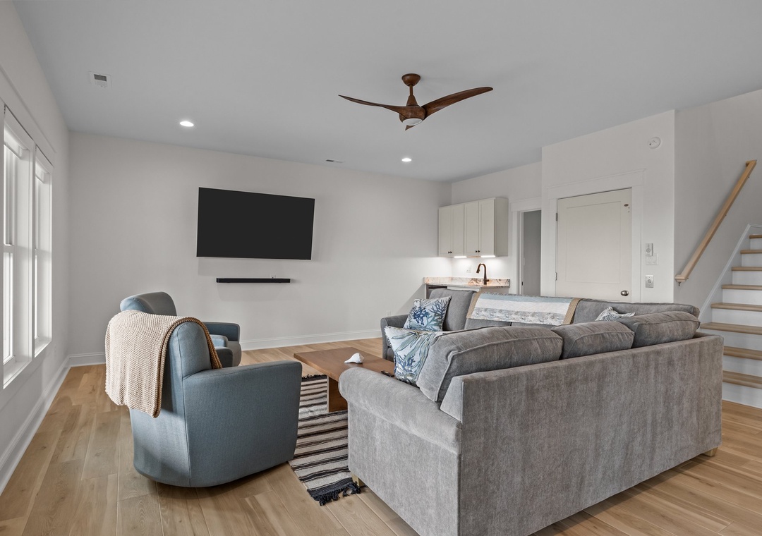 2nd Floor Living Area- Oceanview