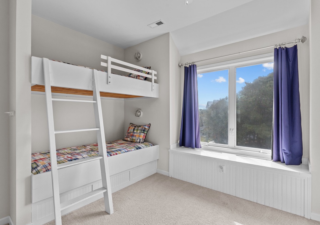 Top Floor Bunk Room