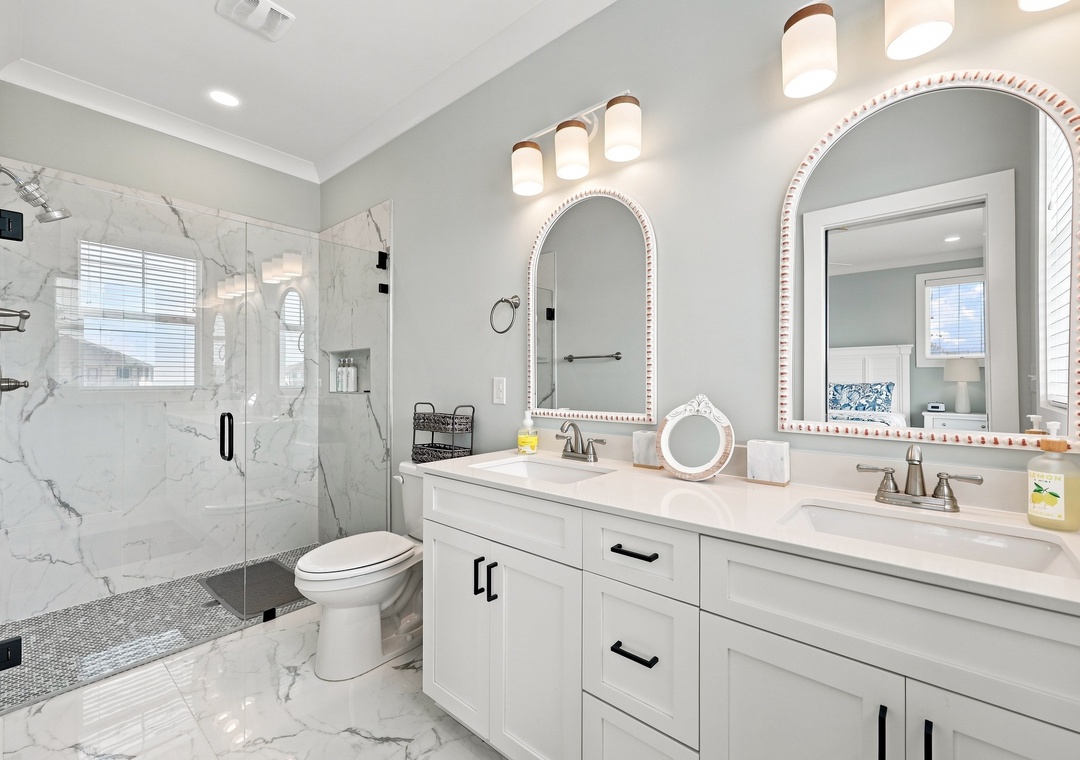 Emerality | Ground Level Ensuite