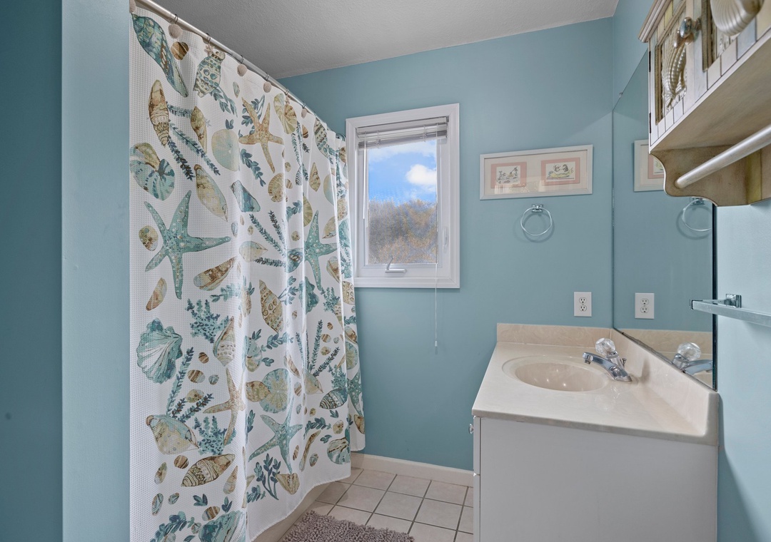 Full bathroom