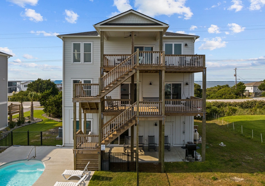 Waverlie's Watch | Exterior View