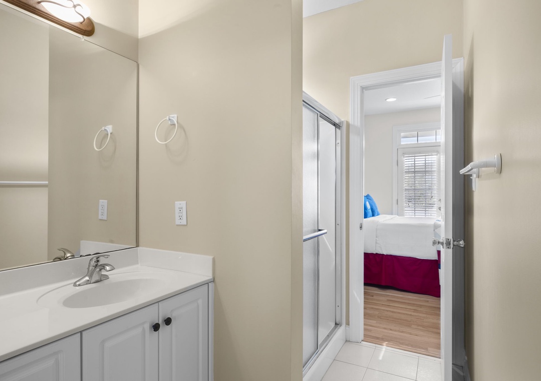 2 Attached Bathroom
