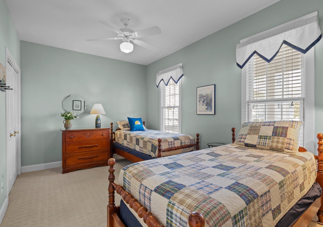 Main Floor Twin Room