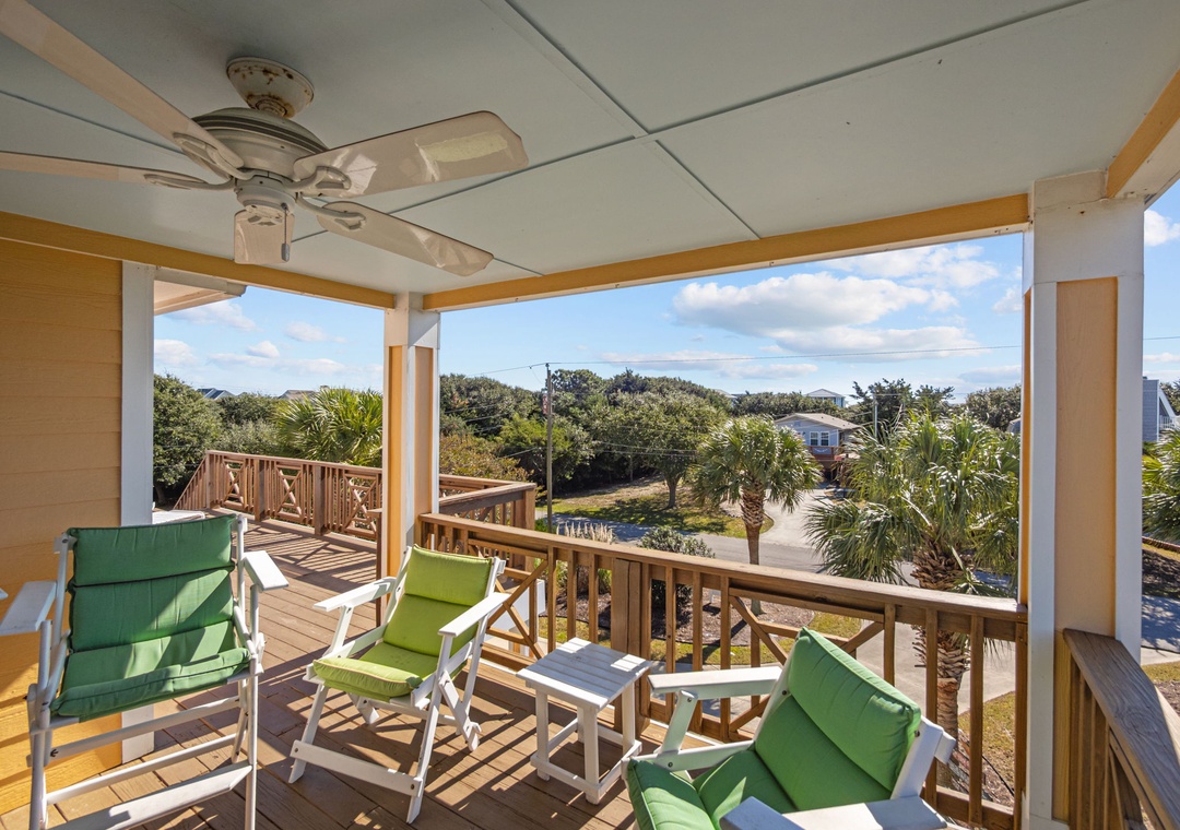 Deck with Room for all to Gather