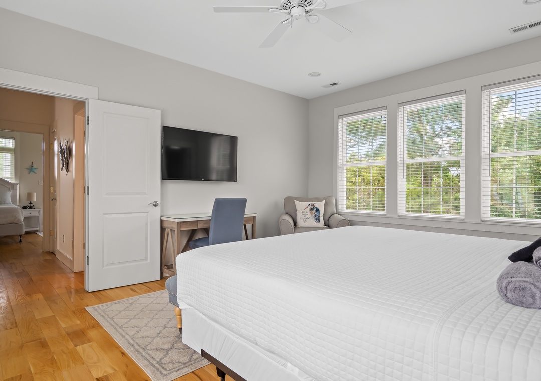 Primary Suite - 2nd Floor