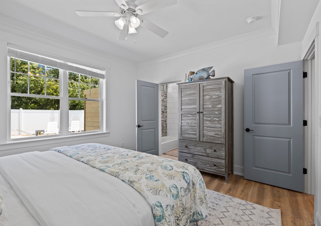 2 Queen Bedroom