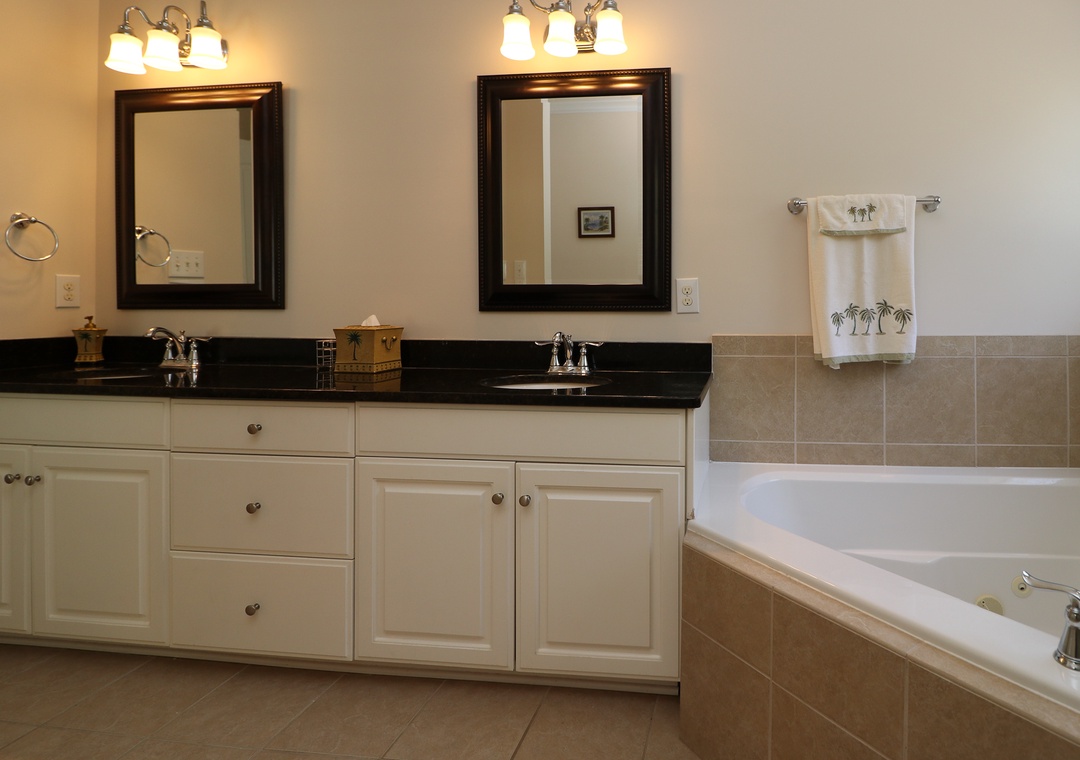 2 Attached Bathroom