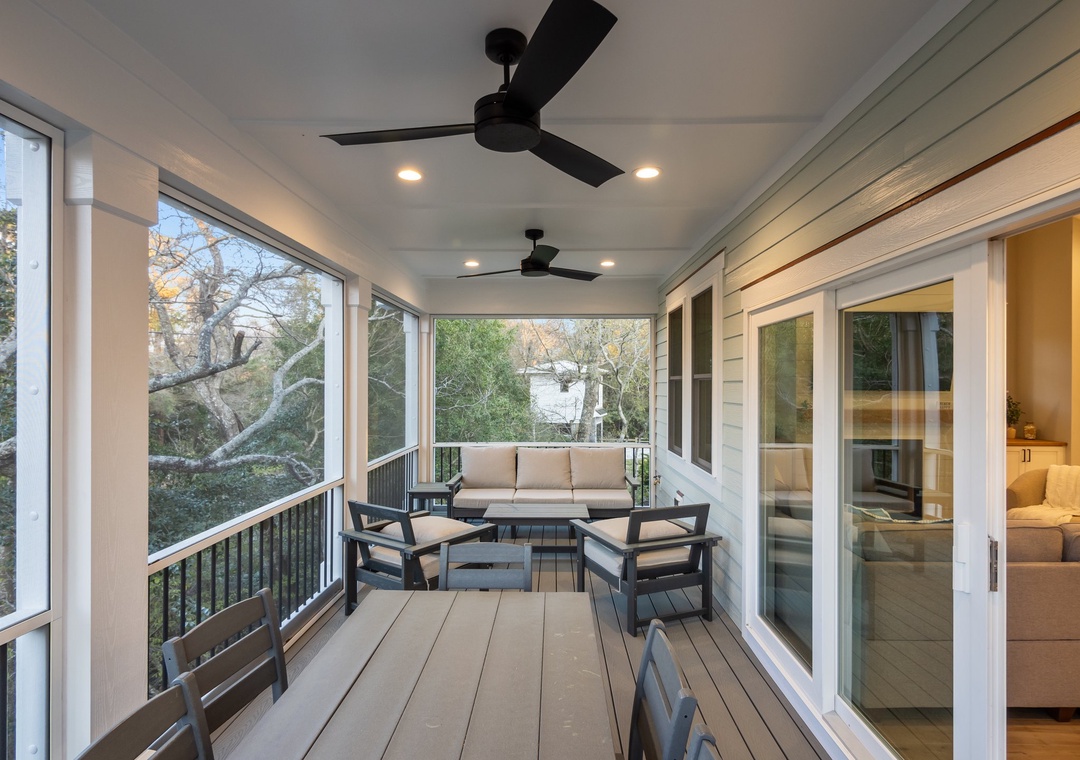 3rd floor balcony