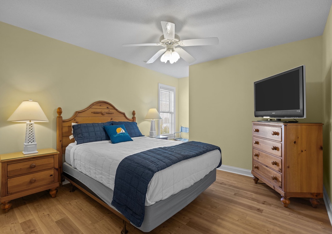 Top Floor Queen Suite