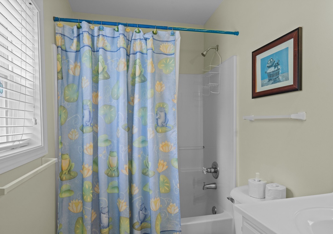 Ground Floor Bunk/Rec Room Bathroom