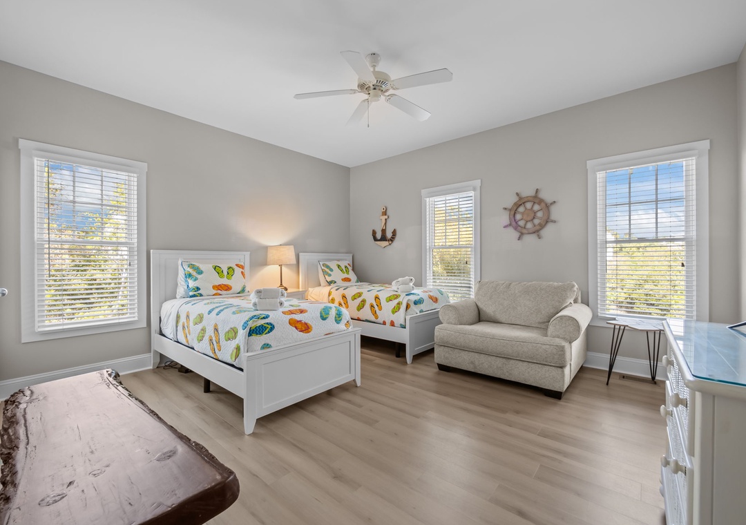 Mid-Floor Twin Room